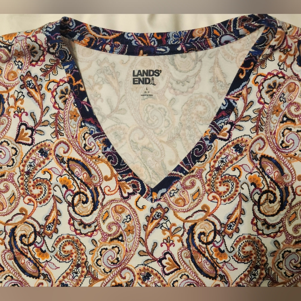 Lands' End Women's Cotton Short Sleeve V Neck T-Shirt Paisley Print Size L 14-16 - Picture 3 of 5